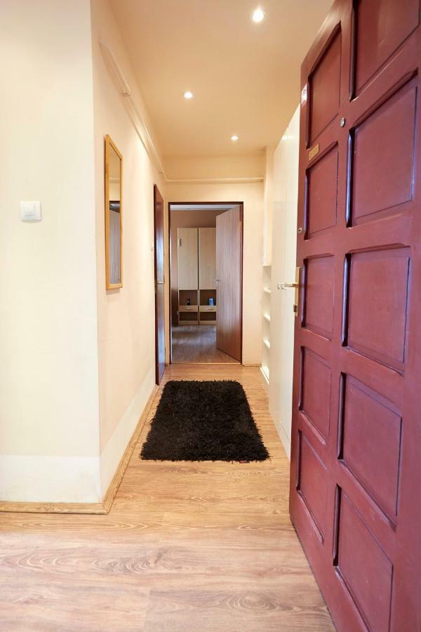 بيتْش Egyetemvaros - A. Apartman المظهر الخارجي الصورة