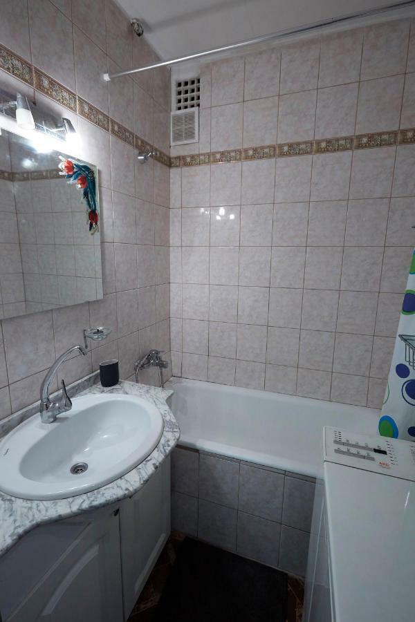 بيتْش Egyetemvaros - A. Apartman المظهر الخارجي الصورة