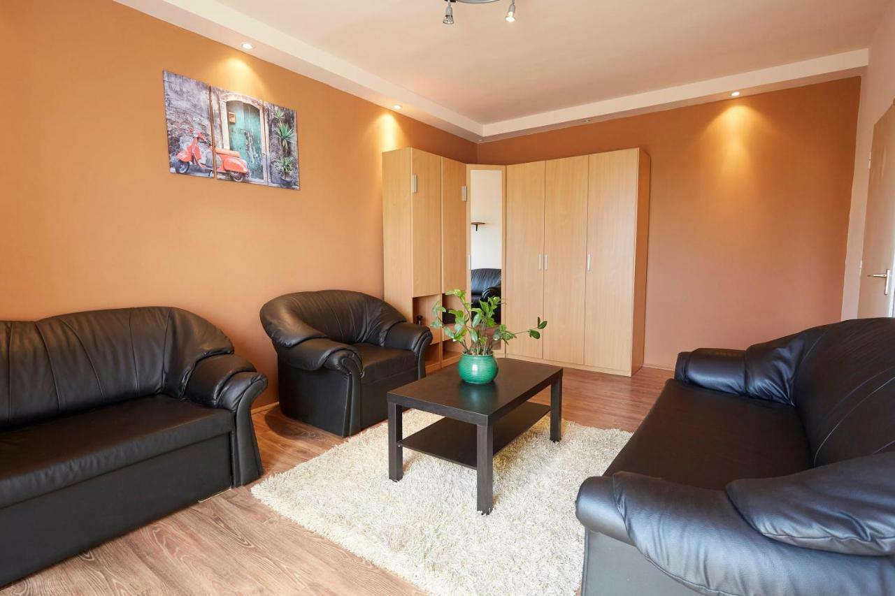 بيتْش Egyetemvaros - A. Apartman المظهر الخارجي الصورة